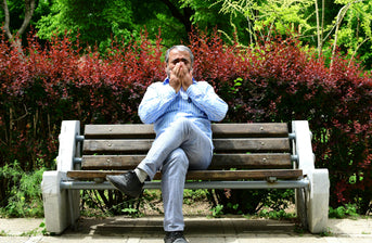 How to Recognise and Address Eye Allergy Symptoms During Springtime