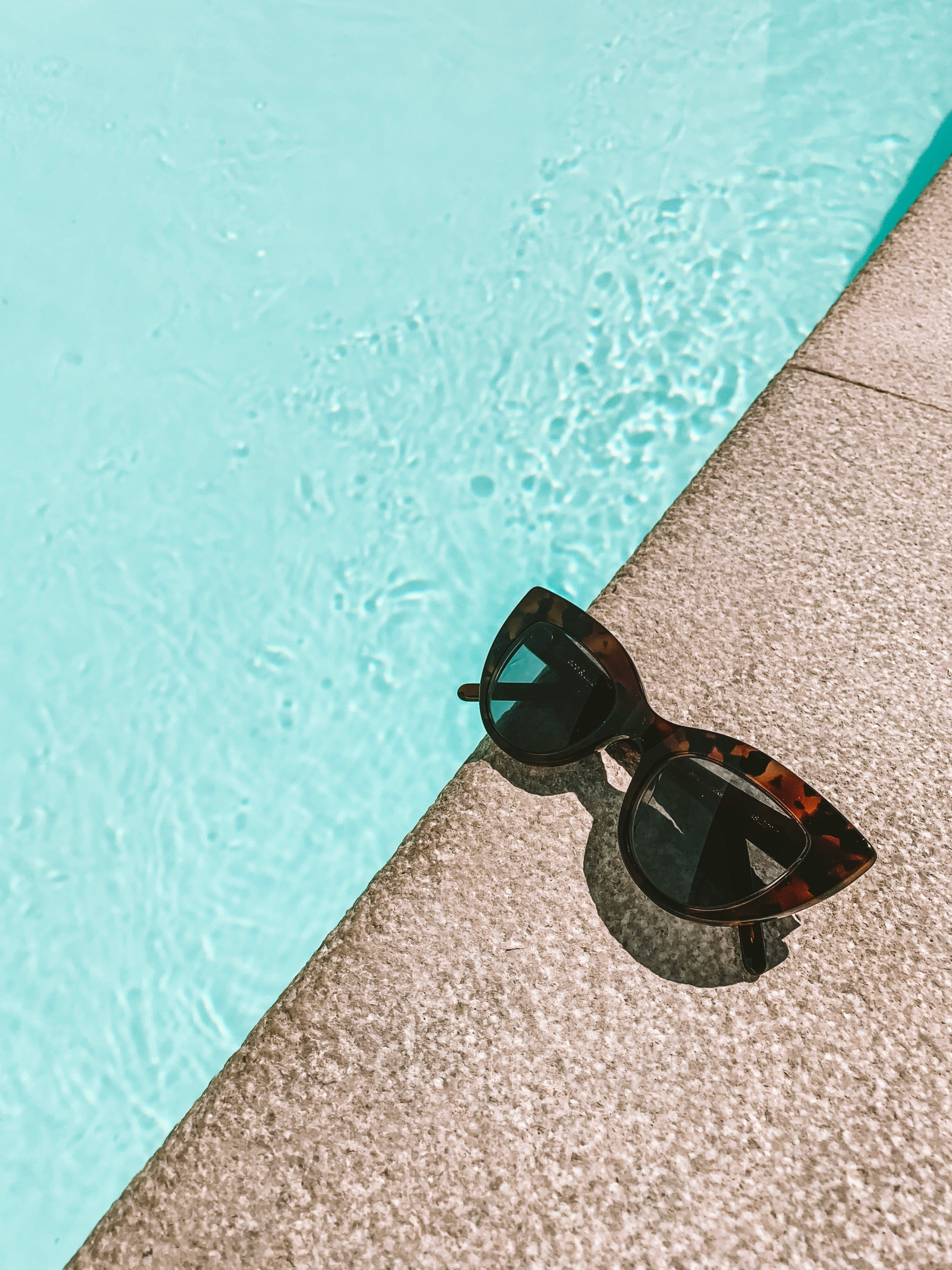 Can Sunglasses Expire? (And Other Summer Eye Protection Myths)