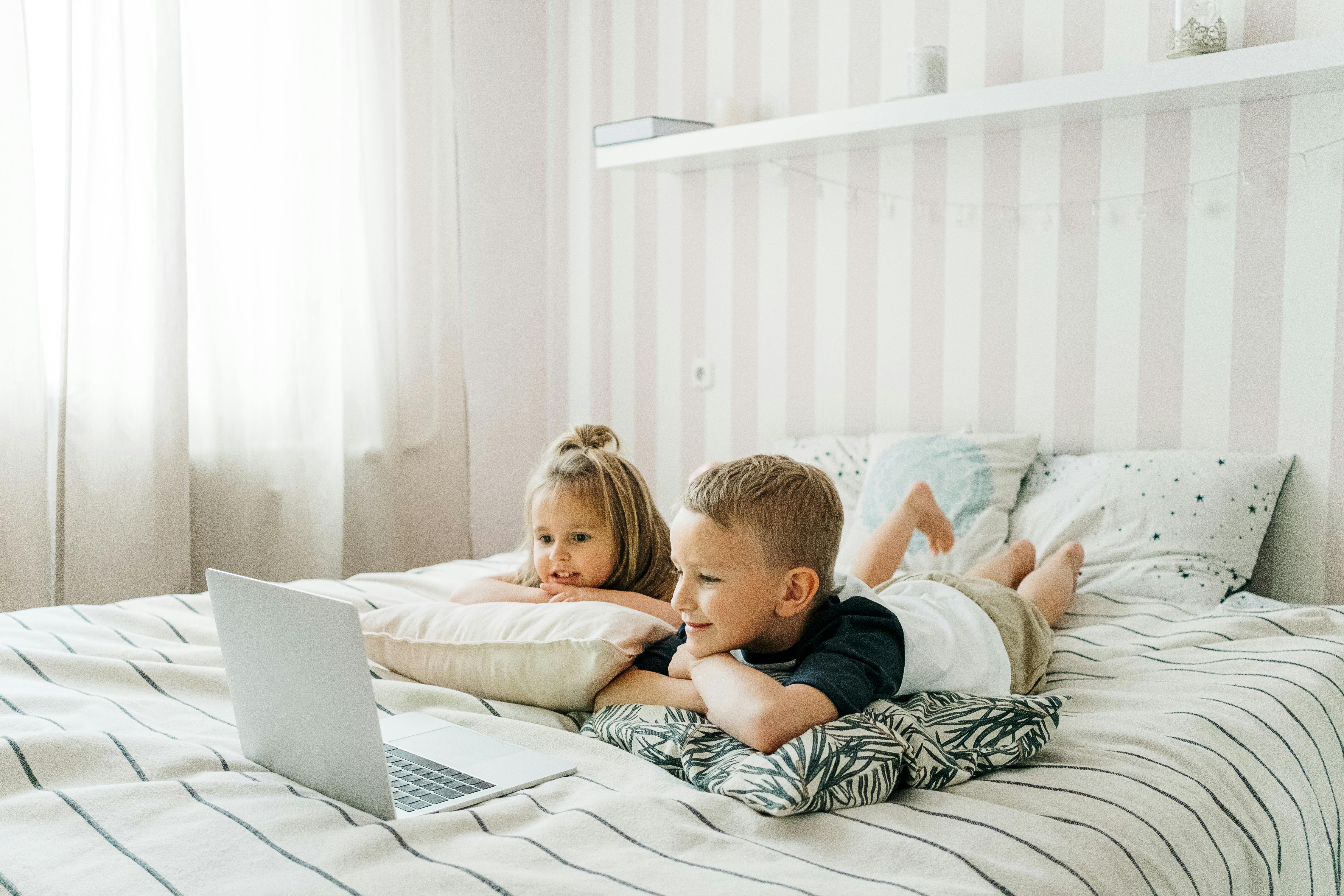 Screen Time & Children’s Vision: What Every Parent Should Know