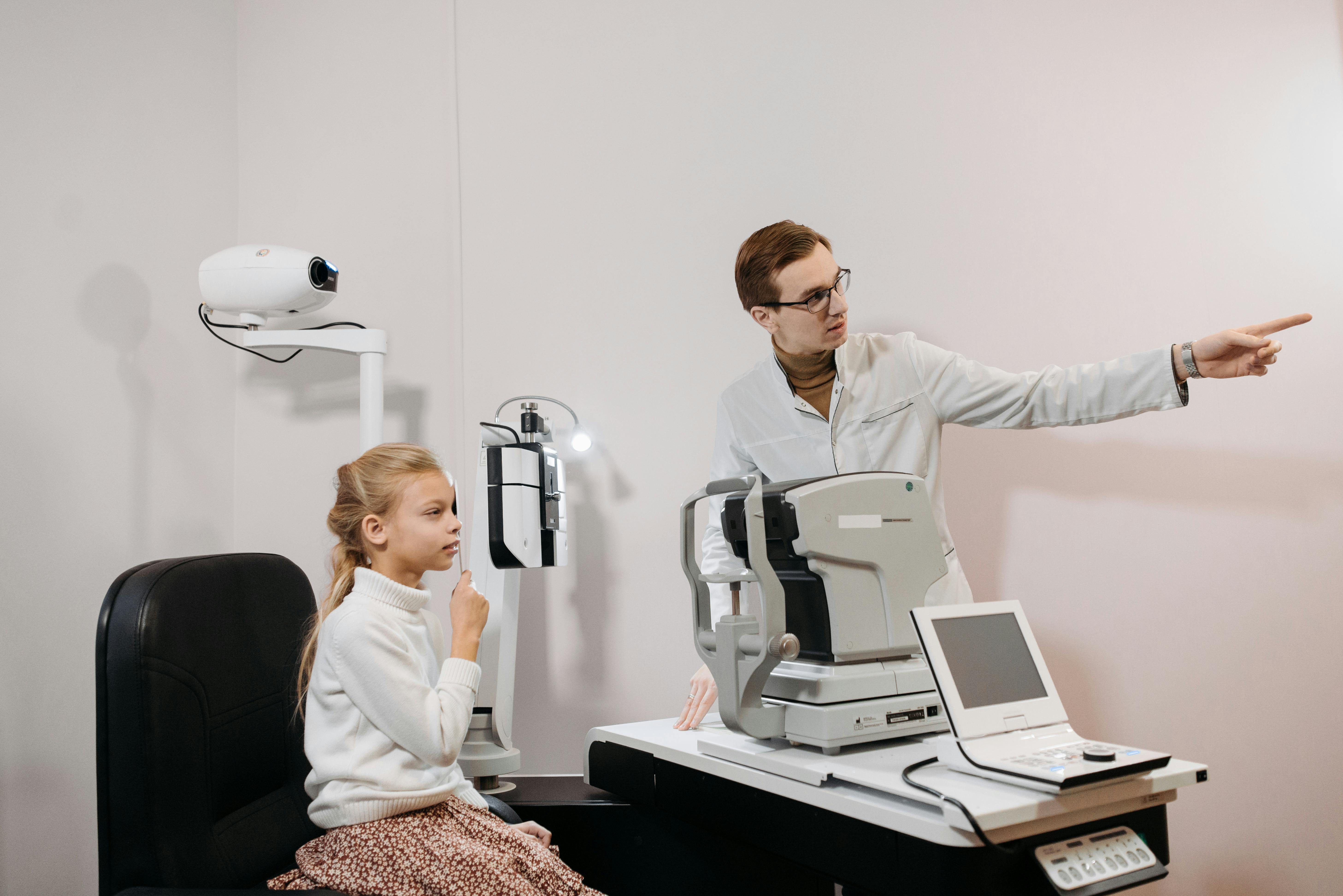 Top Tips for a Smooth First Eye Test with Your Child